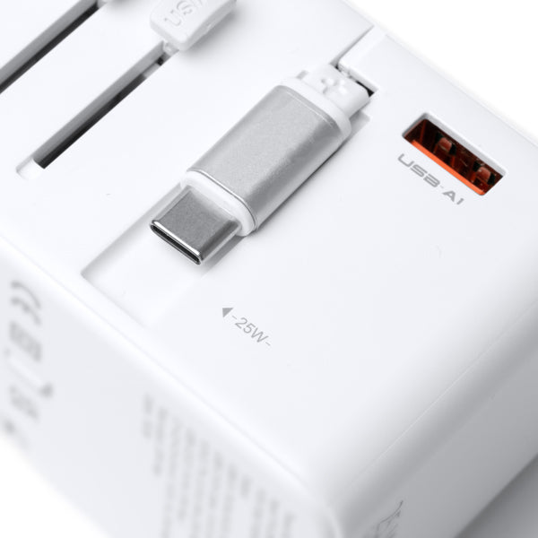 Travel adapter NEXAR