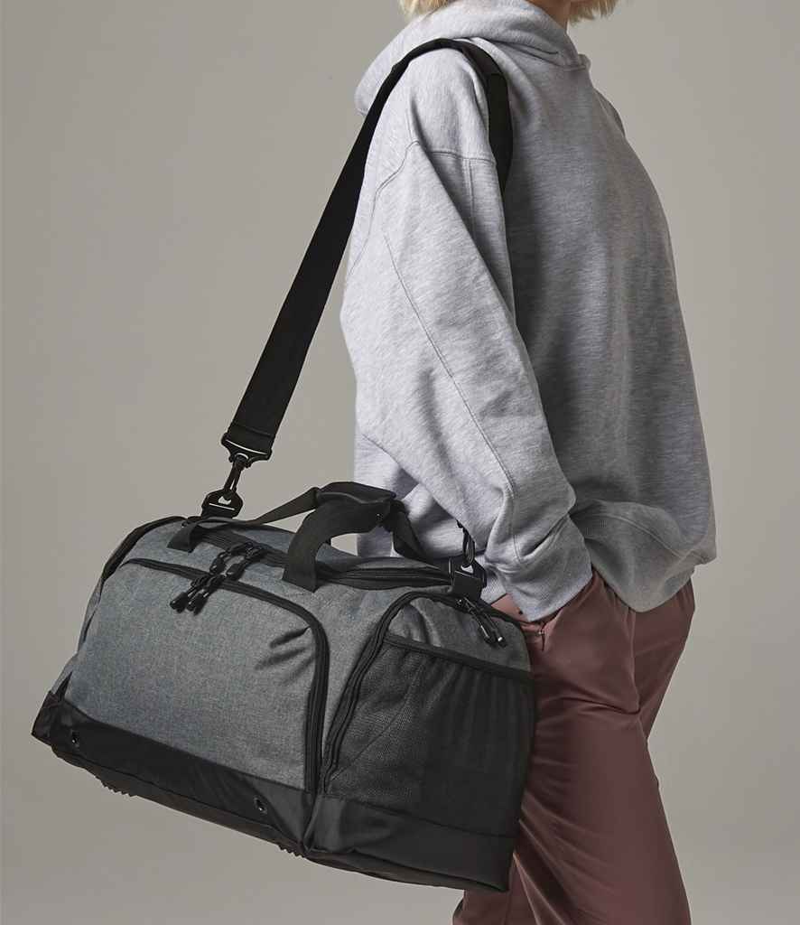 BG544 Black/Black Front
