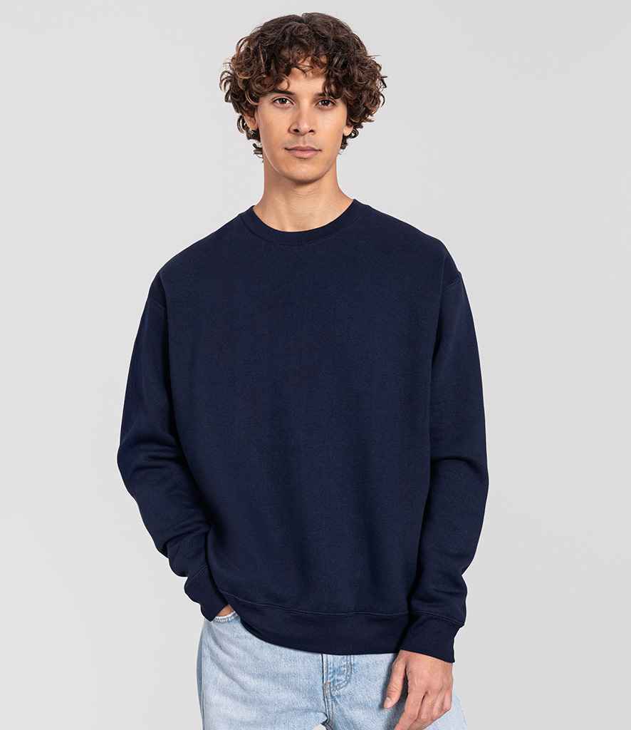 SS151 Athletic Heather Model