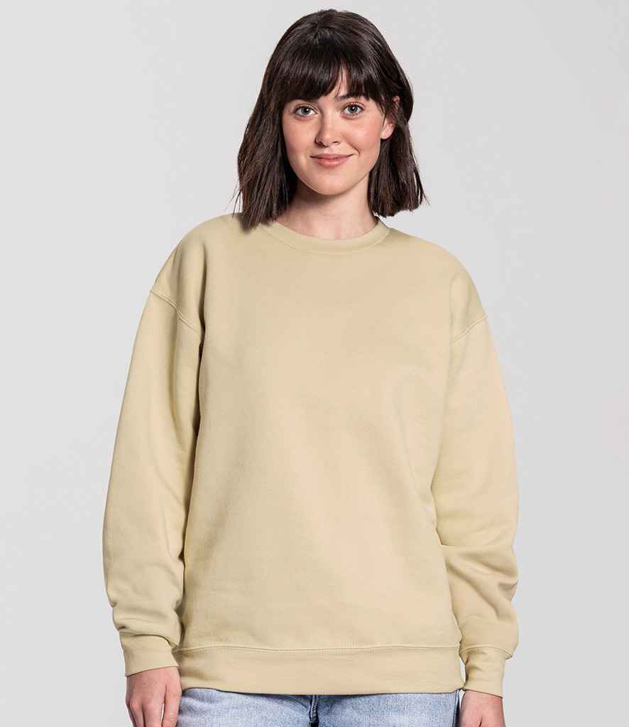 SS151 Athletic Heather Model