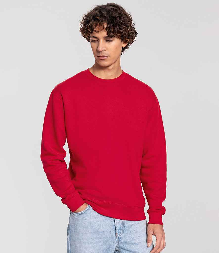 SS151 Athletic Heather Model
