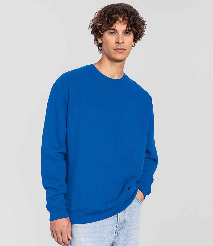 SS151 Athletic Heather Model